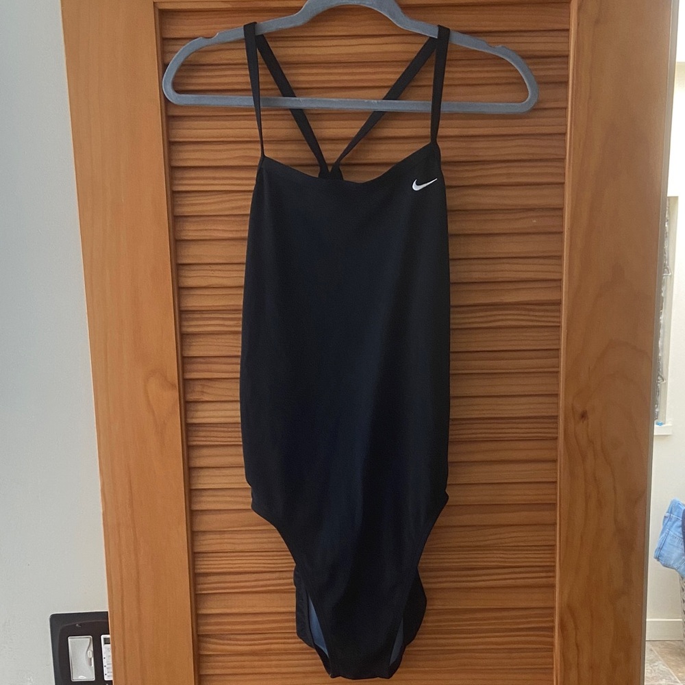 Nike Black Swimsuit NWOT 40/14